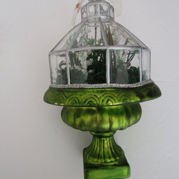 Vintage Terrarium Christmas Ornament, very unique,  matal hang tag, - Picture 4 of 6